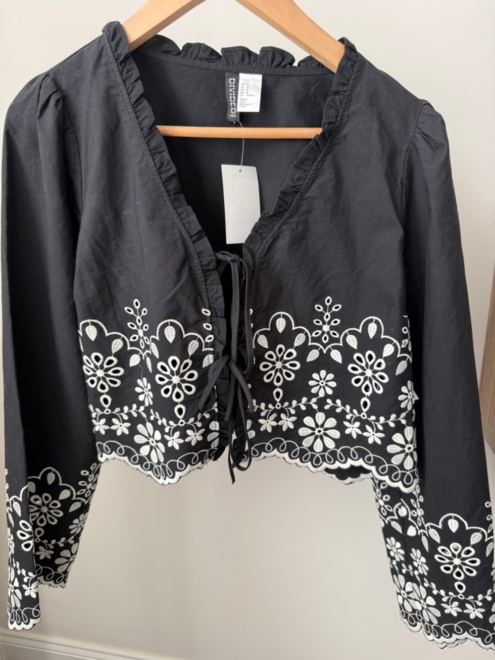 HM Black Embroidered Tie Front Top Size M
NWT - Picture 3 of 8